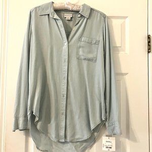 NEW with Tags - Long Sleeve, Button Down Summer Wash Liz Claiborne Shirt.